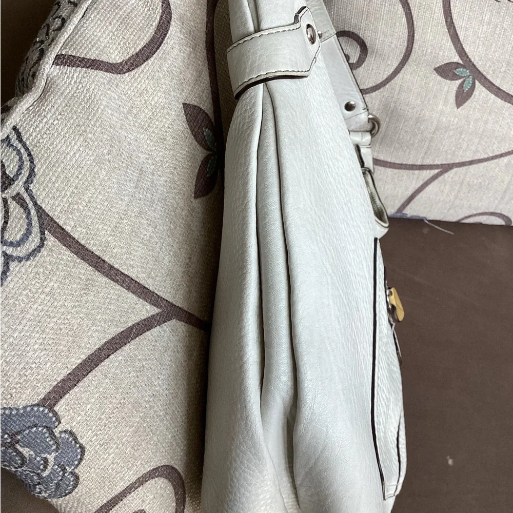Coach Penelope Pebbled Leather Hobo Shoulder/Handbag  J0882-13155 - Picture 4 of 12